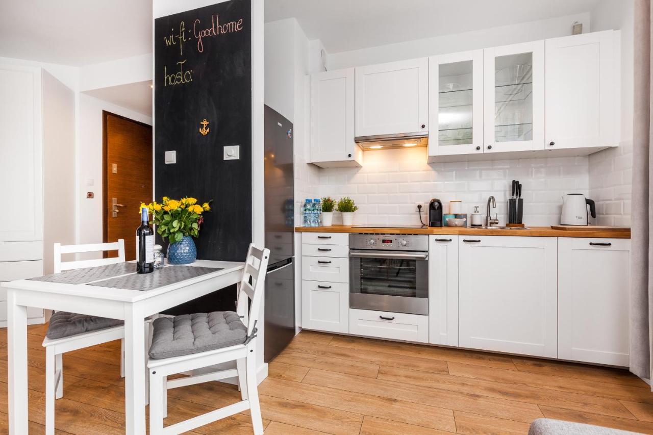 Goodhome - Sea Towers Apartment Гдиня Екстер'єр фото