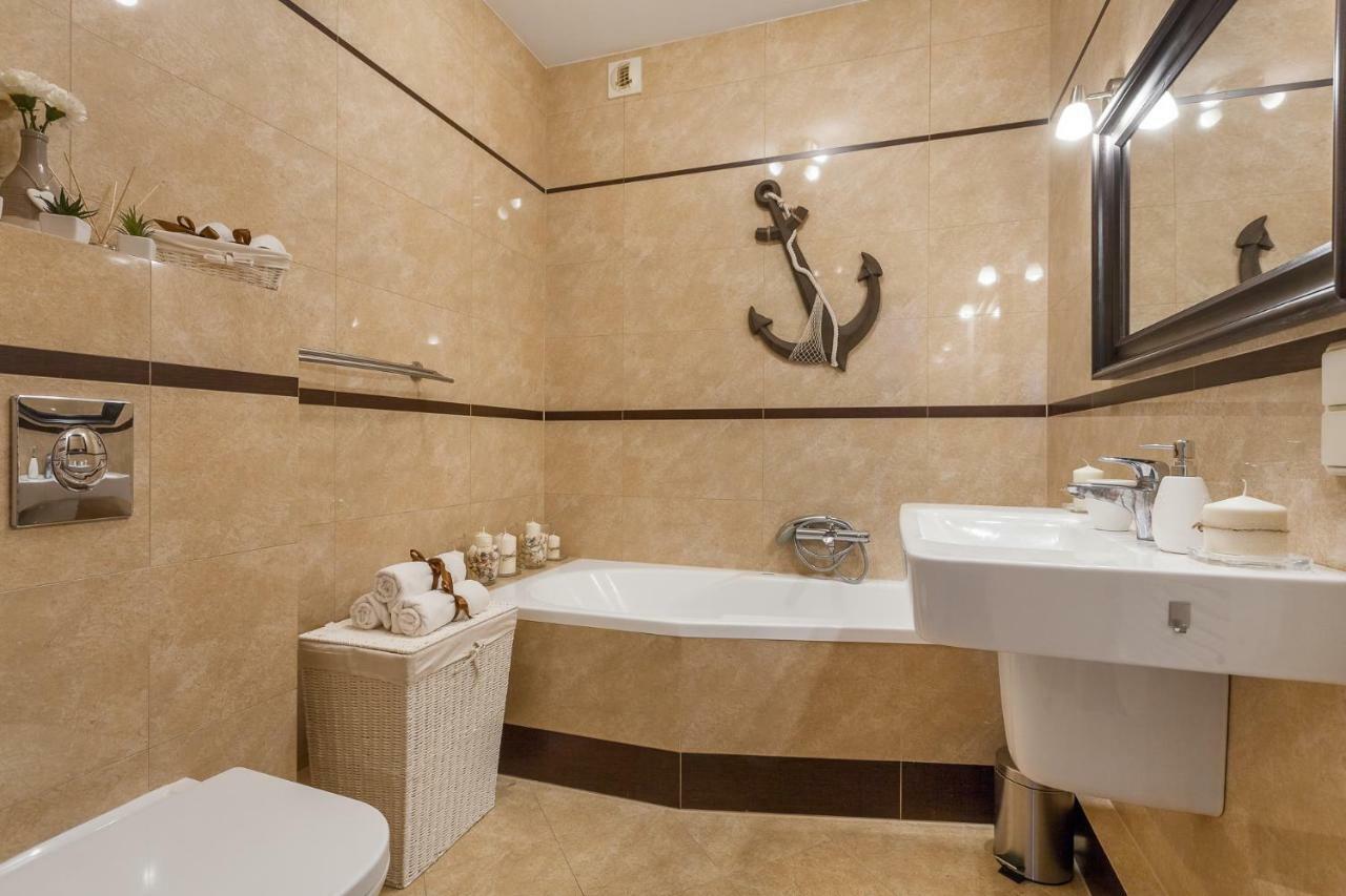 Goodhome - Sea Towers Apartment Гдиня Екстер'єр фото